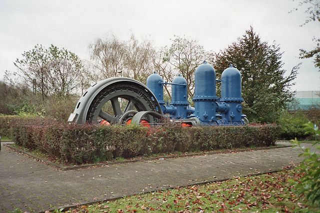 Image:Wasserwerk pumpe01.jpg