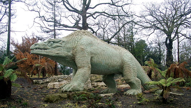 Image:London - Crystal Palace - Victorian Dinosaurs 1.jpg