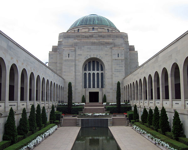 Image:War memorial 01.jpg