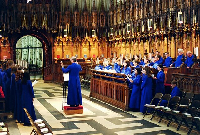 Image:Evensong in York Minster.jpg