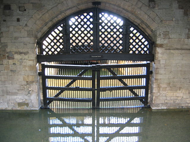 Image:Traitors-gate.jpg