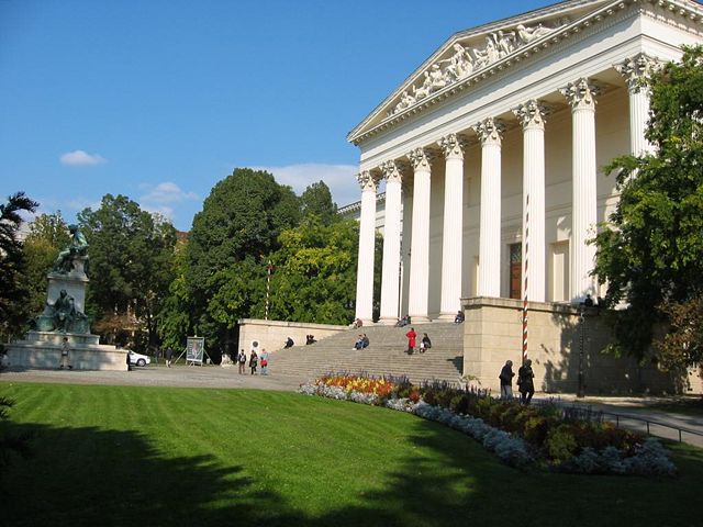 Image:Hungariannationalmuseum100.jpg