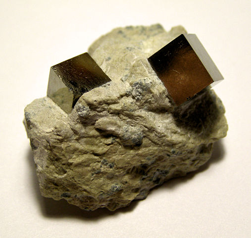 Image:Cubicpyrite.jpg