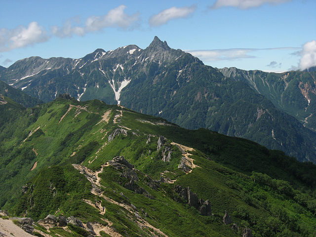 Image:Mt.Yarigatake from Enzansou.jpg