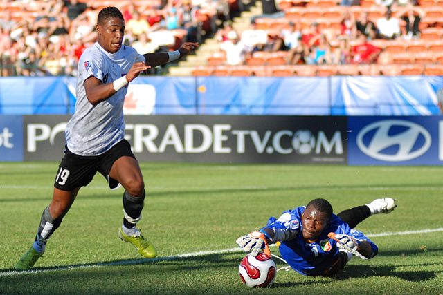 Image:U20-WorldCup2007-Okotie-Onka.JPG