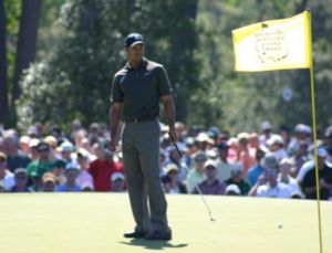 Woods on the green at The Masters in 2006.