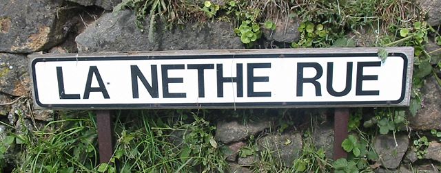 Image:La Nethe Rue road sign Jersey.jpg