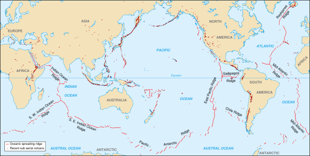 Image:Spreading ridges volcanoes map-en.svg