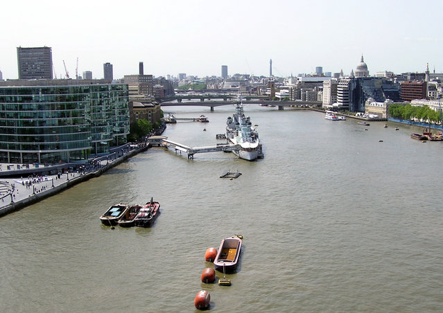 Image:River.thames.viewfromtowerbridge.london.arp.jpg