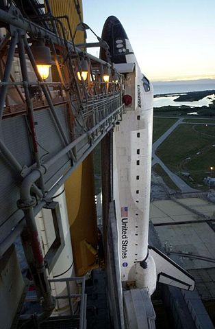 Image:Shuttle Endeavour on launchpad.jpg