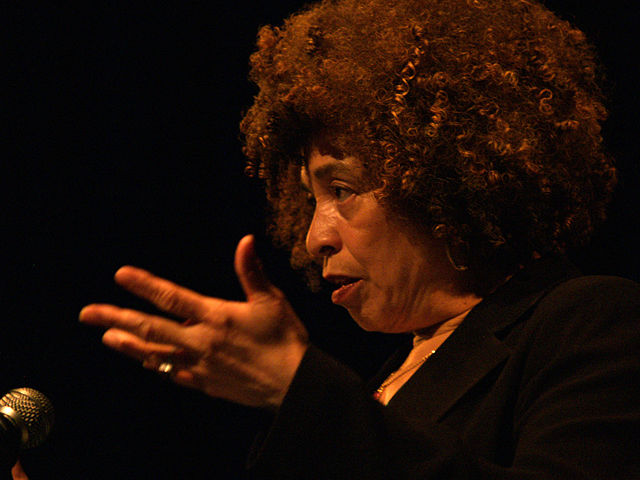 Image:Angela-Davis-Mar-28-2006.jpg