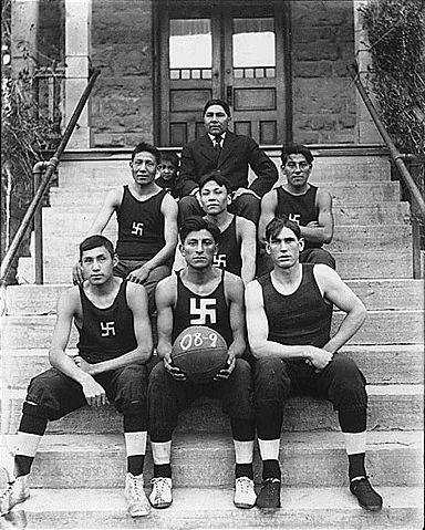 Image:Native American basketball team.jpg
