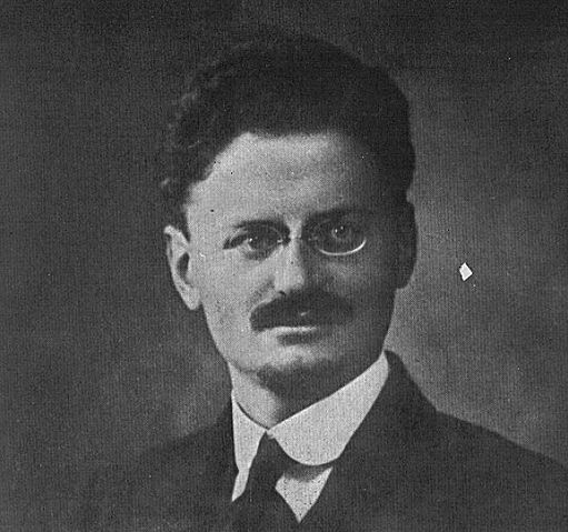 Image:LeTrotskyDB.jpg