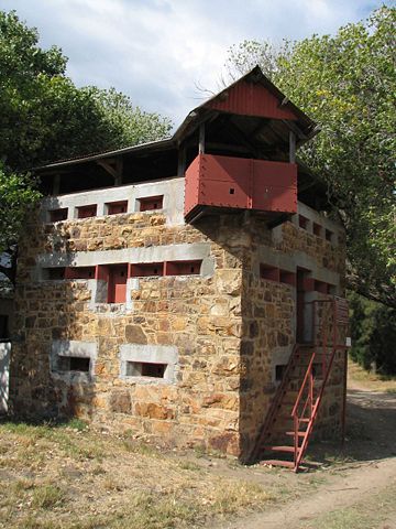 Image:BoerWarBlockHouse SouthAfrica.jpg