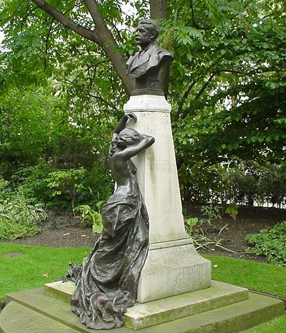 Image:Memorial To Sir Arthur Sullivan.jpg