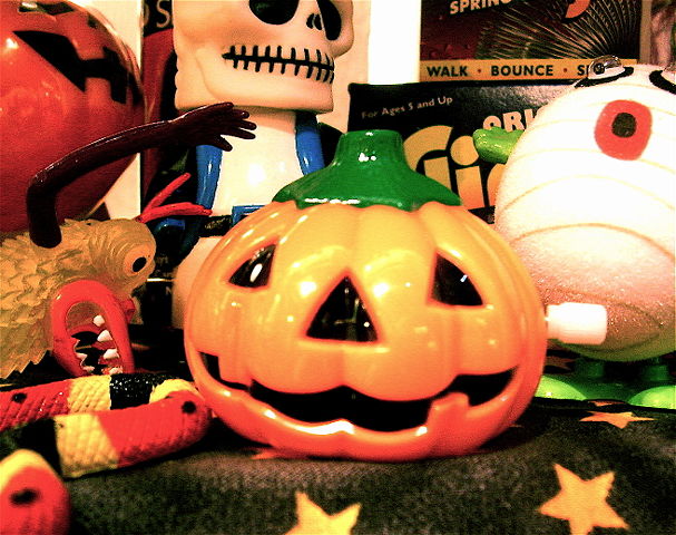 Image:Halloween Decorations.jpg