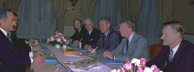 Image:The Shah with Atherton, Sullivan, Vance, Carter and Brzezinski, 1977.jpg