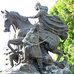 A statue of Saladin "king of Egypt" at the Damascus citadel.