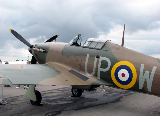 Image:Hurricane.r4118.ground.arp.jpg