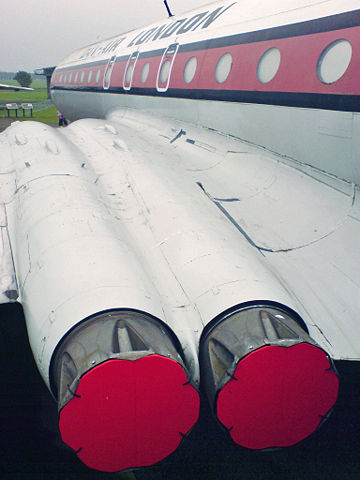 Image:Comet4c engines and windows.jpg