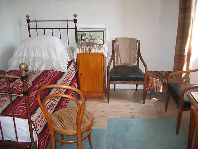 Image:Tolstoy room.jpg