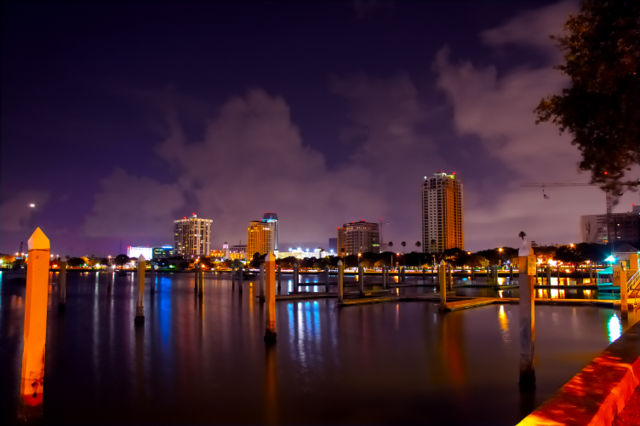 Image:Skyline StPetersburgFL.jpg