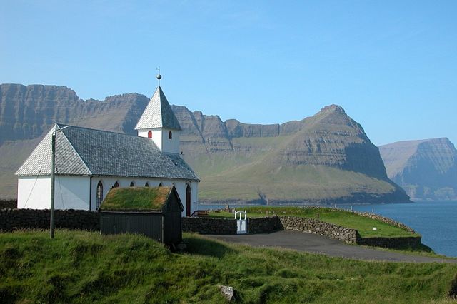 Image:Curch of vidareidi, faroe islands .jpg