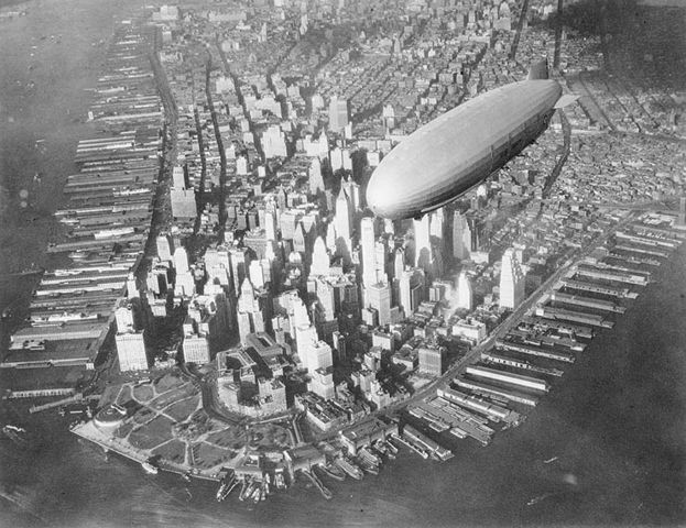 Image:Uss-akron-manhattan.jpg