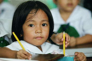 SOS schoolgirl, Philippines